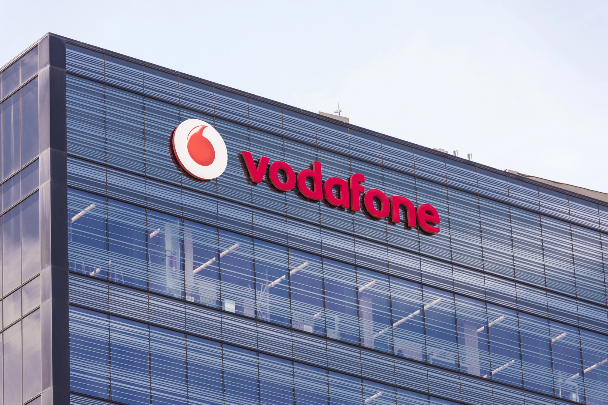 Вдома, але без премії: Vodafone скасовує бонуси для &laquo;віддалених&raquo; працівників