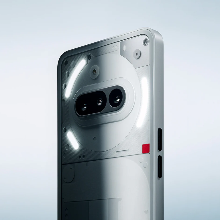 Nothing Phone (3a) та Pro вже в Україні: Snapdragon 7s Gen 3, Glyph-інтерфейс та ціна від 16 тис. грн