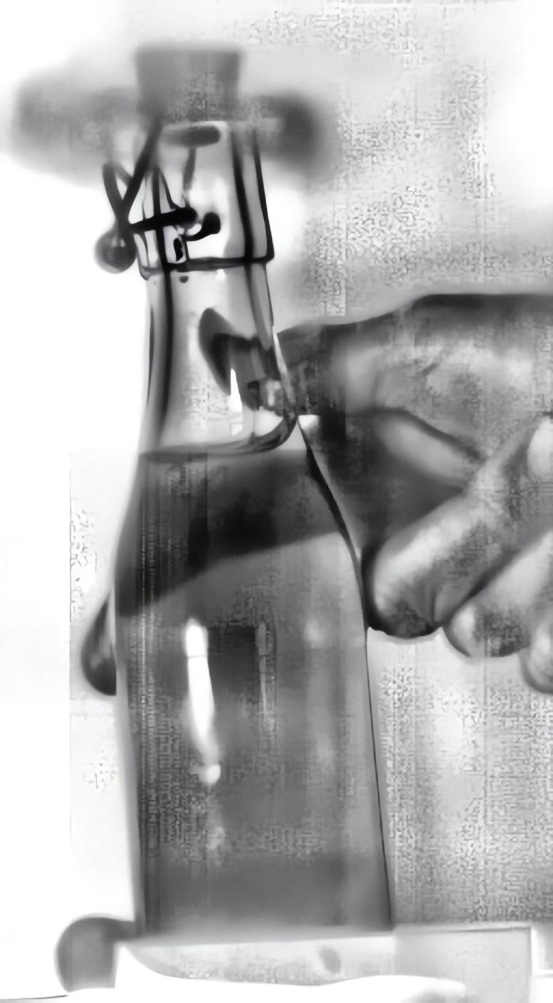 Вчені розгадали таємницю звуку відкривання пляшки пива