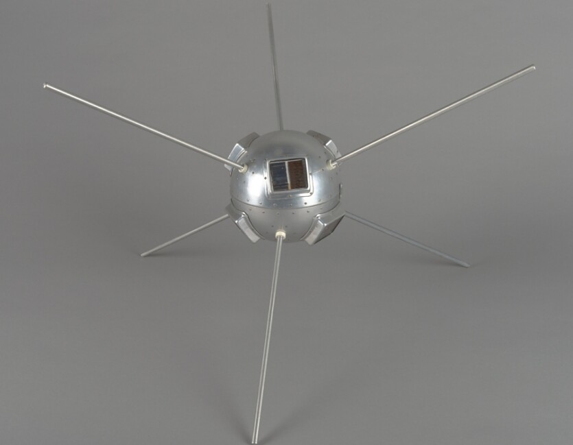 67 років у космосі: найстаріший супутник у світі спробують повернути на Землю