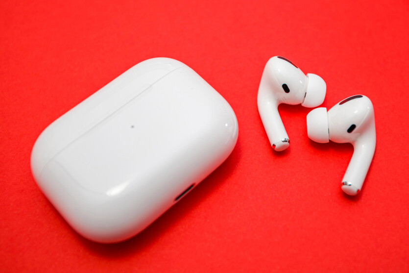 Навушники Apple AirPods отримають камери у 2026 році, — Мін-Чі Куо