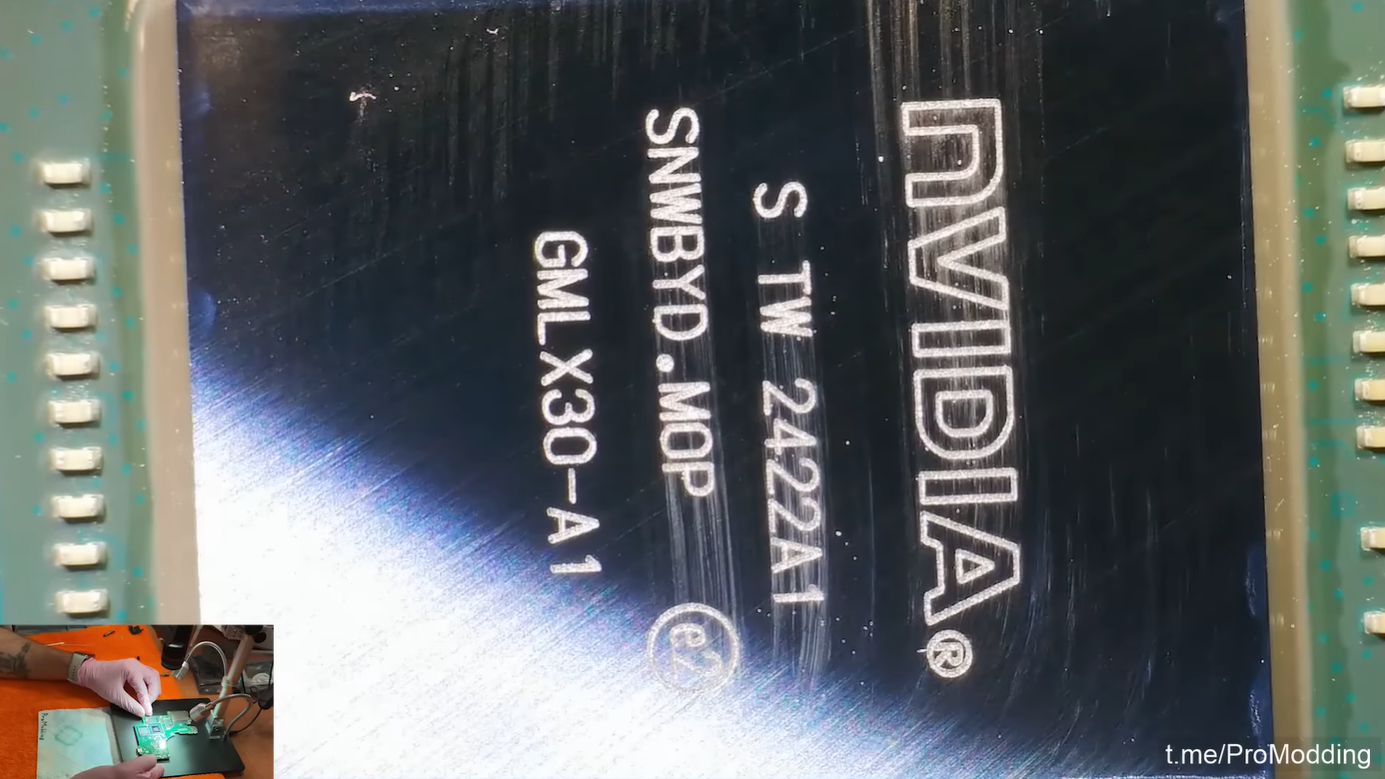 Ютубер розібрав Nintendo Switch 2 та показав компоненти під мікроскопом