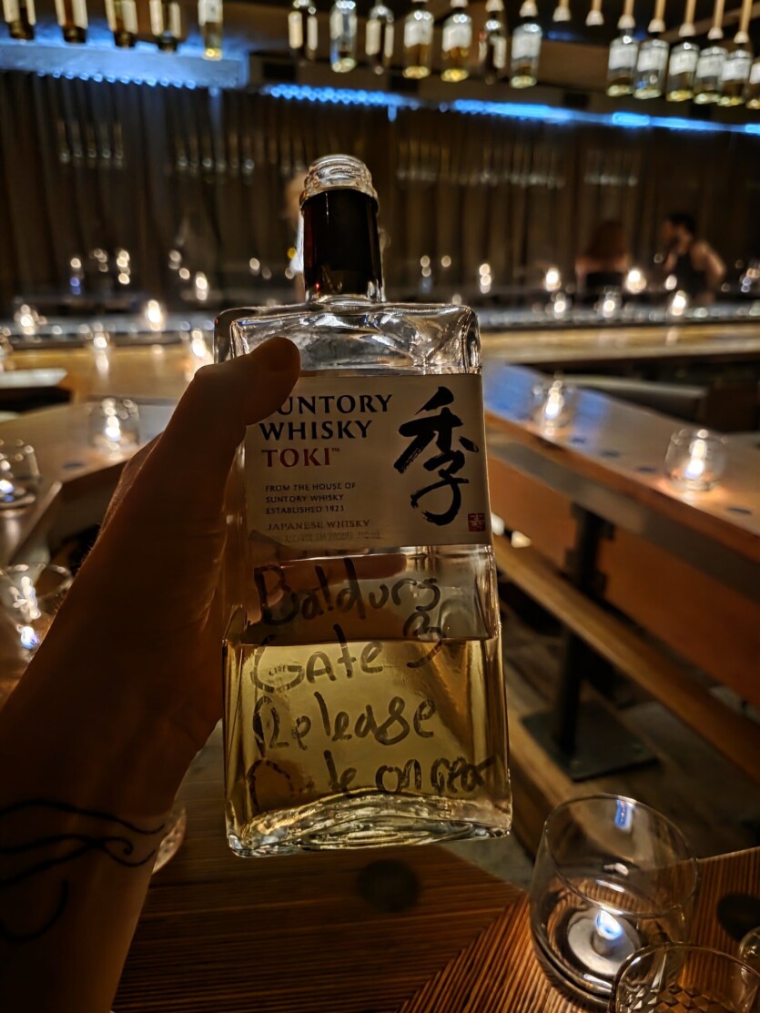 Бос Baldur's Gate 3 написав дату релізу гри на пляшці у барі ще 5 років тому &mdash; але йому не повірили