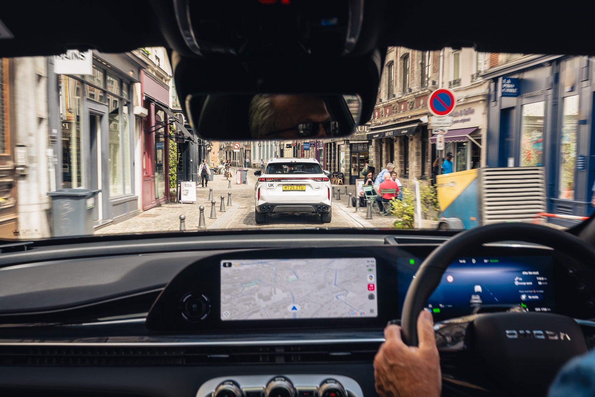 Гібрид OMODA 9 SHS подолав 1175 км та 9 країн на одному заряді і баку