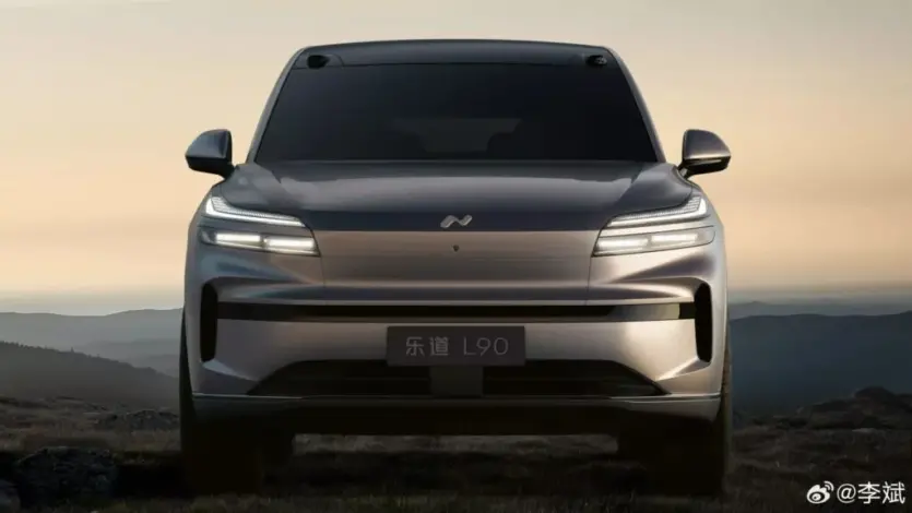 Nio випустила електрокросовер Onvo L90: 6 місць, холодильник, 600 км пробігу менш ніж за $42 тис.