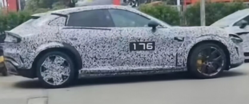 1548 к.с. й 300 км/год у сімейному кузові: Xiaomi готує найшвидший серійний електрокросовер YU7 Ultra