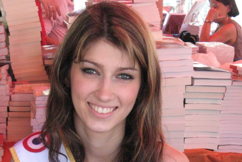 Дипфейк на €30 000: 76-річний бельгієць приїхав до «своєї нареченої», віцеміс Франції, і зустрів її реального чоловіка