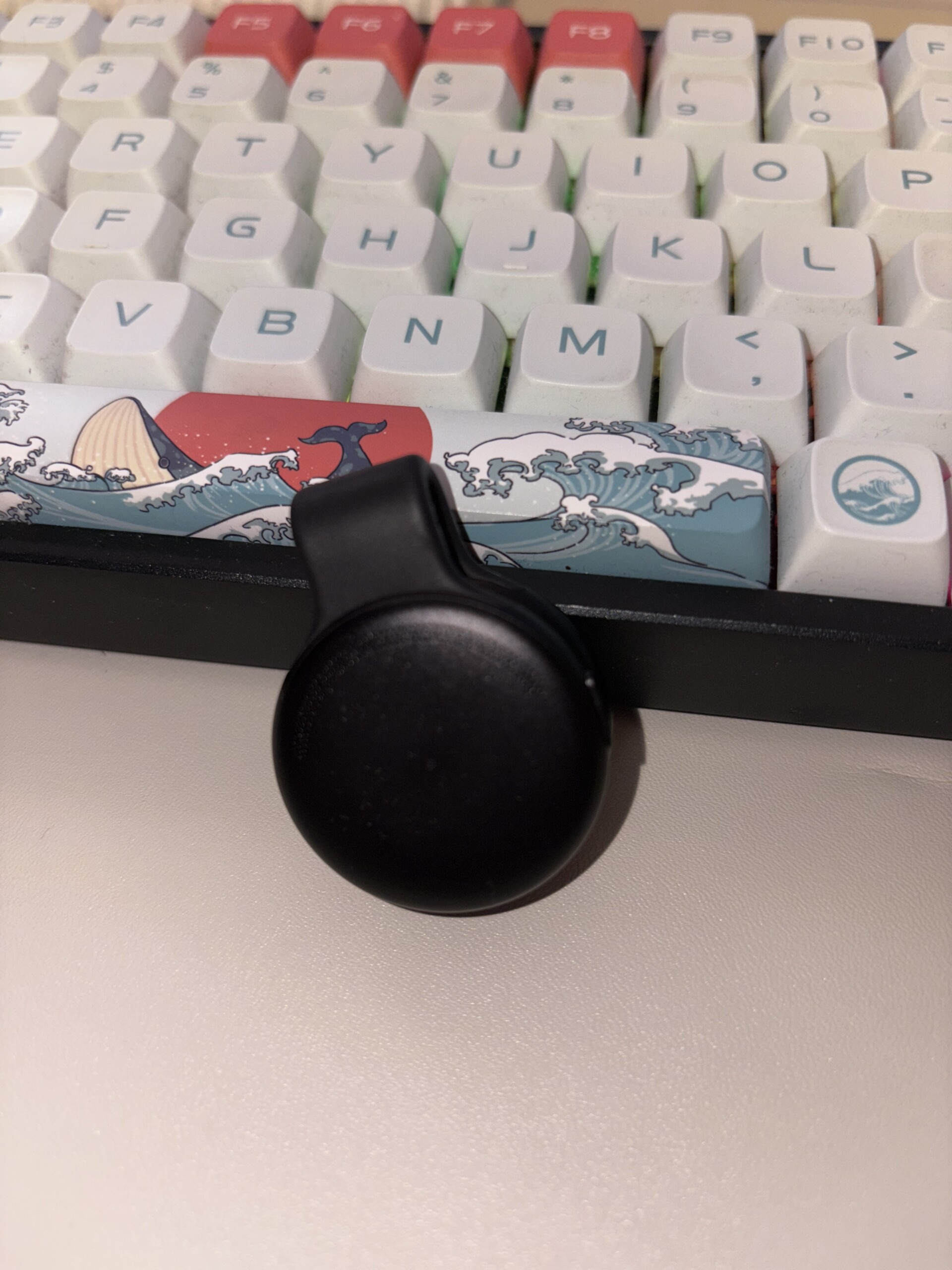 Обережно, вас записують: жителі Сан-Франциско все частіше носять ШІ-диктофони, що фіксують їхні розмови протягом дня