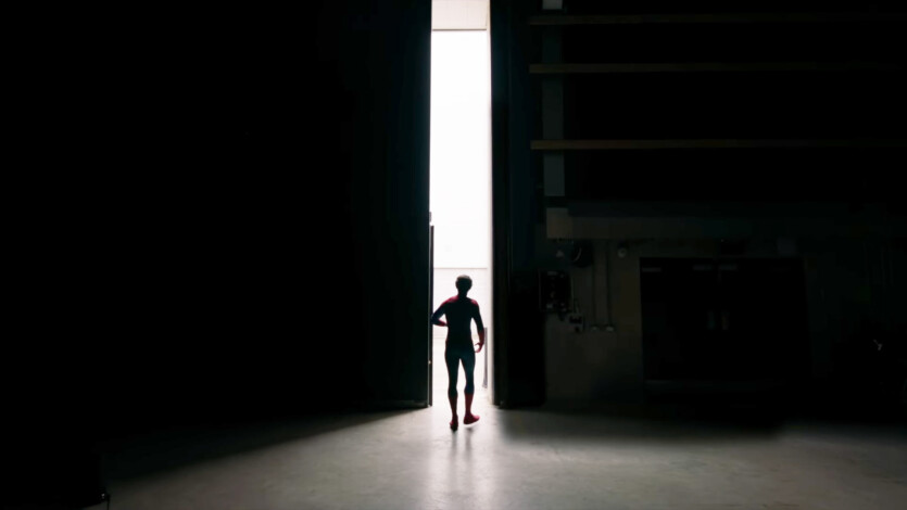 "Людина-павук 4": Том Голланд позує у новому костюмі, а один з &ldquo;Месників&rdquo; повертається у фільмі Sony