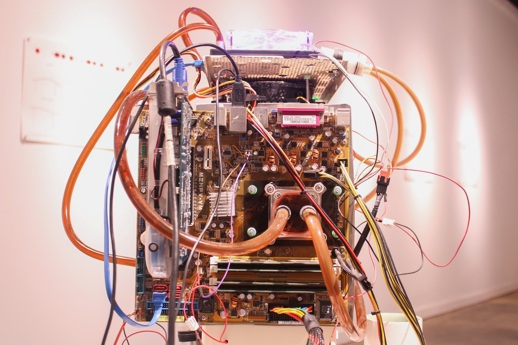 ПК Coffeematic охолоджується свіжозвареною кавою — так, все працює