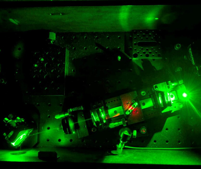 Вчені викориcтовують "блек метал" щоб покращити сонячну енергетику у 15 разів