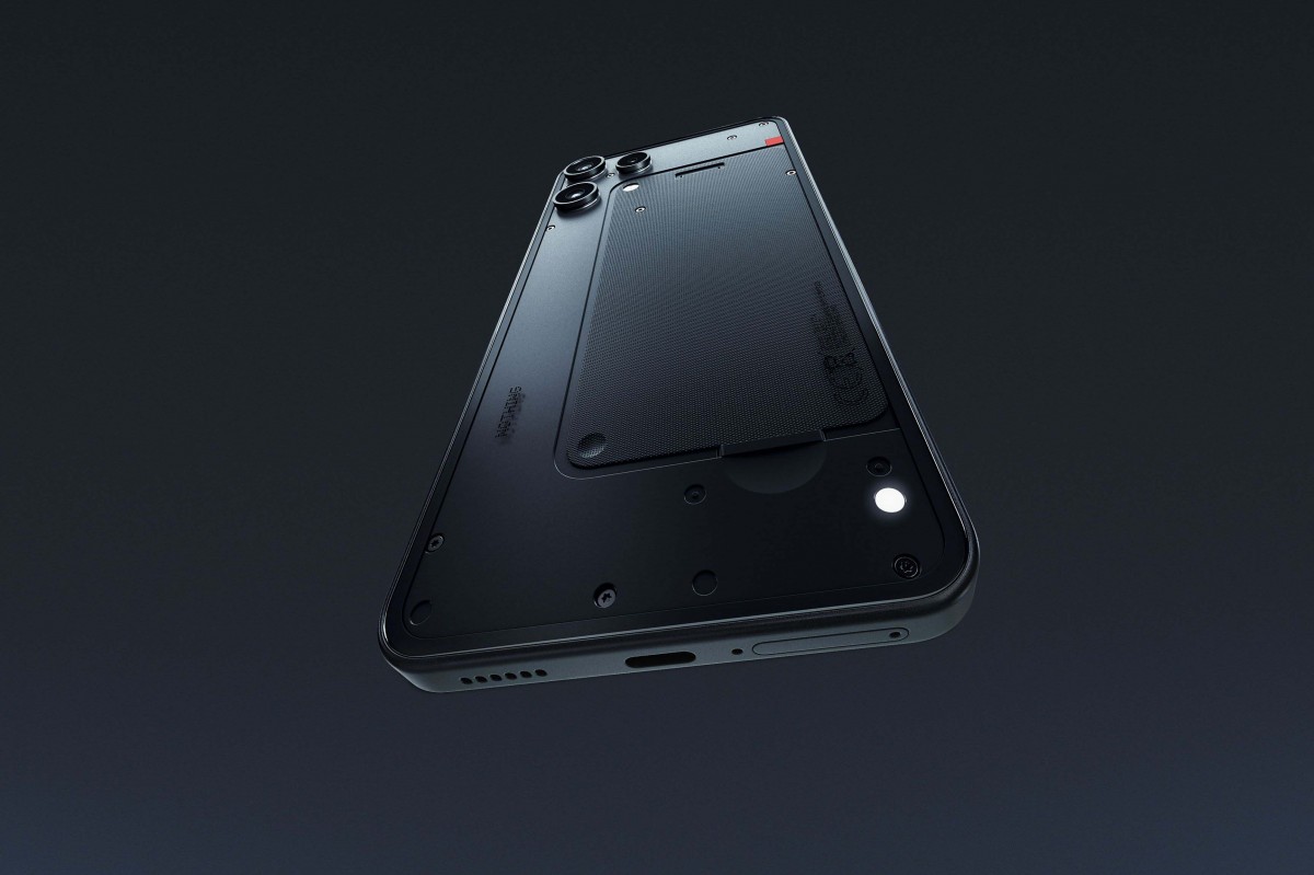 Nothing Phone (3a) Lite: перший бюджетник у напівпрозорому дизайні коштує від €249