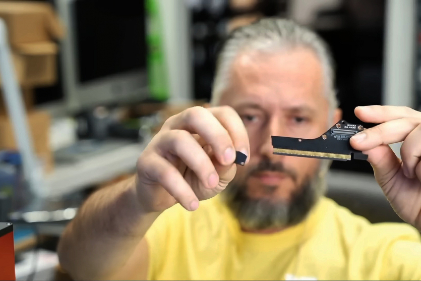 Ютубер, якому NVIDIA компенсувала RTX 5090 FE, взявся за RTX Pro 6000 &mdash; відеокарта за $10 000 ламається під власною вагою під час транспортування