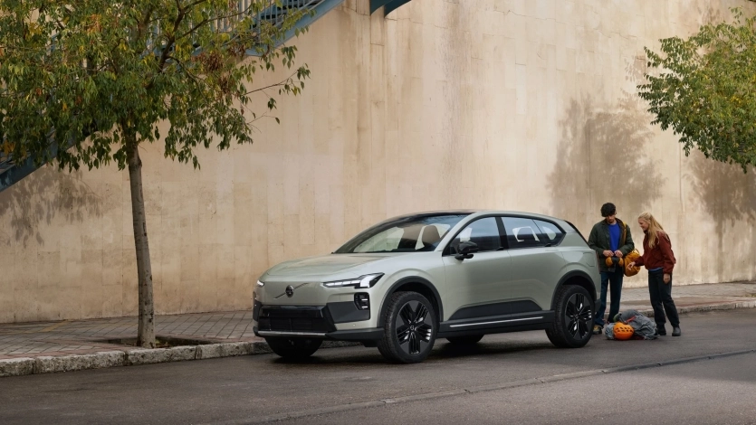 Вийшов Volvo EX60: електрокросовер із запасом ходу до 810 км та 10-річною гарантією на батарею
