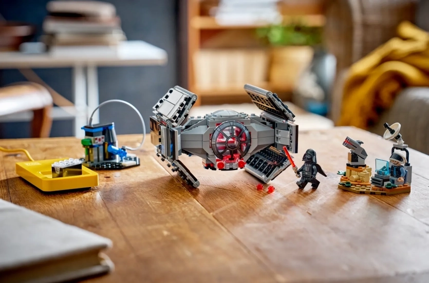 "Розумні цеглинки" Lego додають інтерактивності та орієнтовані на фанатів "Зоряних війн"