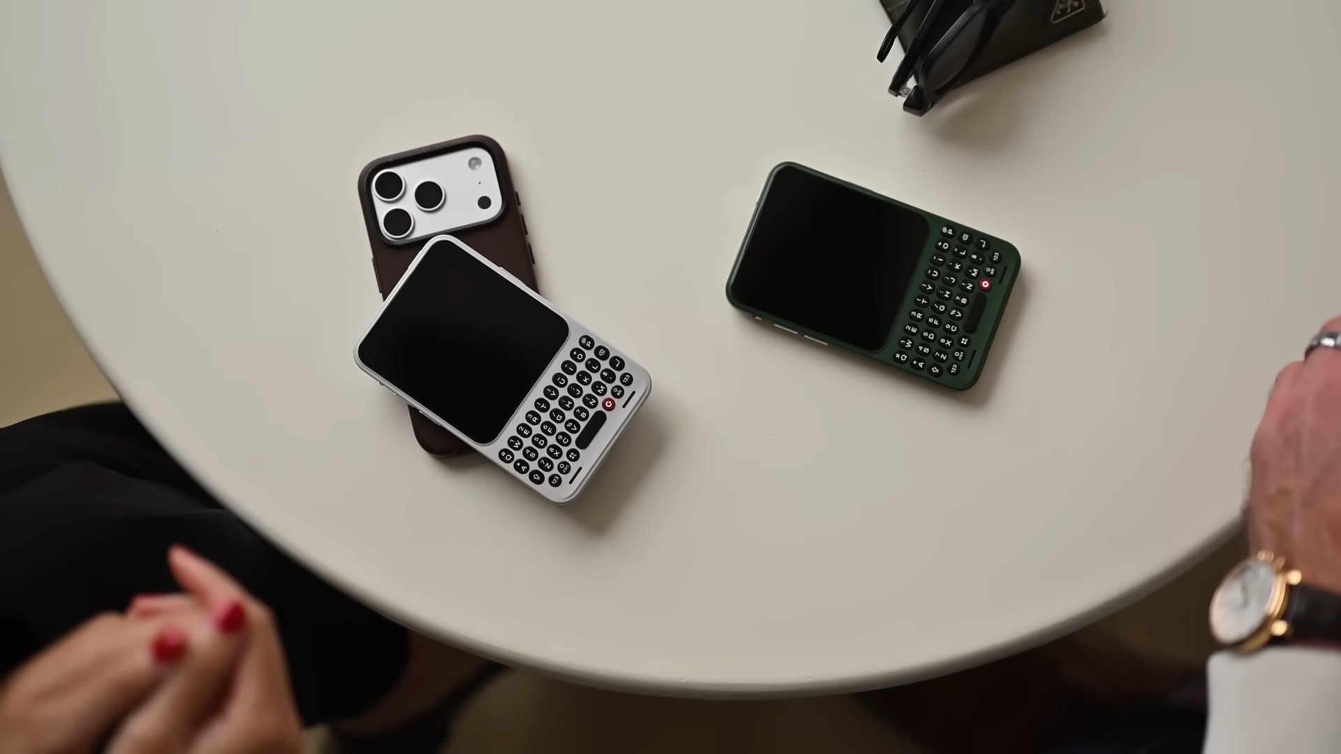 Clicks Communicator: тільки повідомлення, фізична клавіатура, microSD, 3,5 мм і нічого зайвого