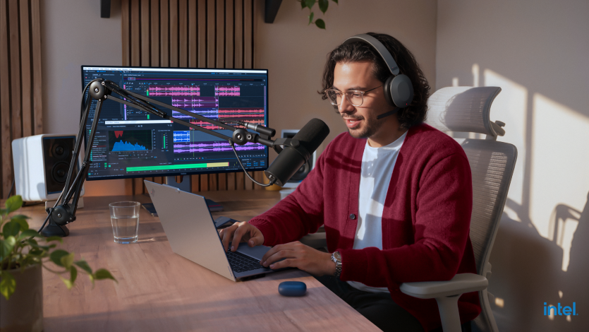 Новинки Lenovo: майже квадратний ThinkCentre, розсувний Legion Pro Rollable та оновлення ноутбуків