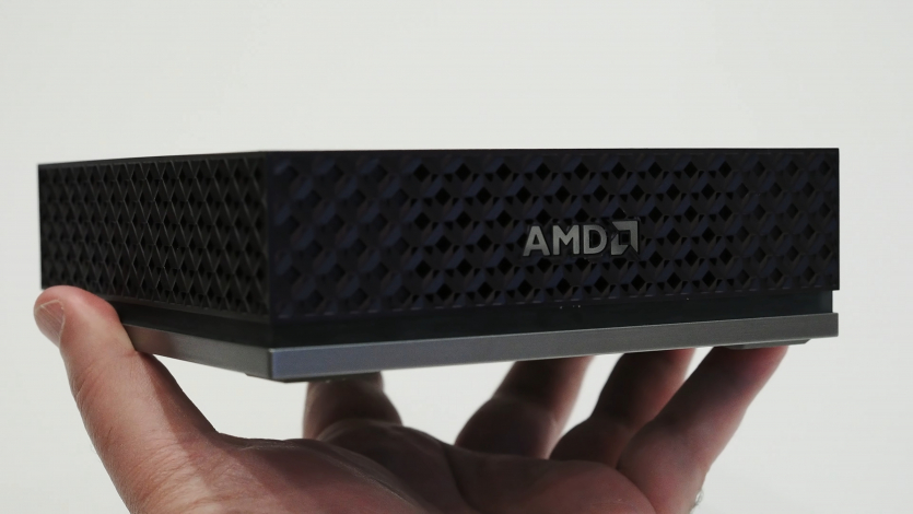Єдиний у світі ПК під брендом AMD: що всередині та для чого він