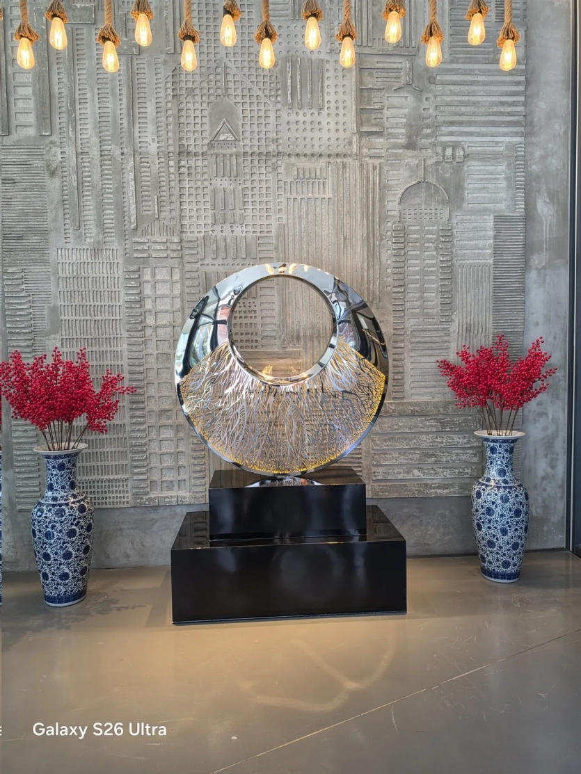 Перші фото з камери Samsung Galaxy S26 Ultra проти iPhone 17 Pro та Vivo X300 Pro: який смартфон знімає краще?