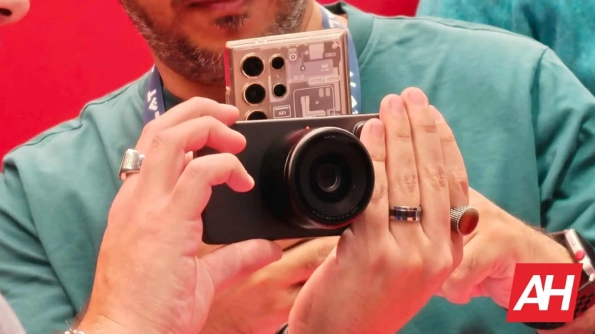 Xiaomi випустить MFT-камеру, що кріпиться до смартфонів магнітом, &mdash; інсайдер