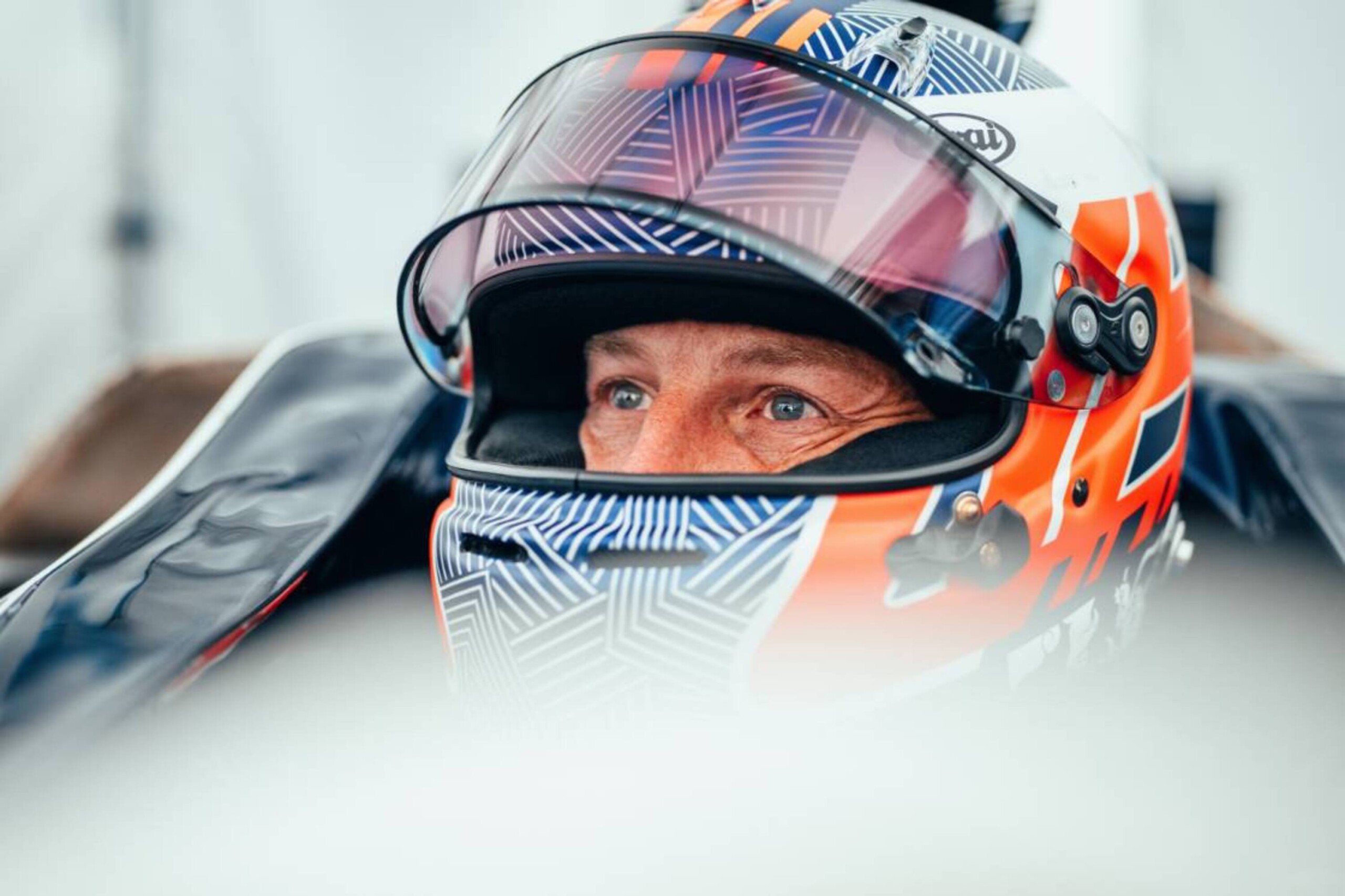 Прощання з трасою: чемпіон «Формули-1» Дженсон Баттон завершить гоночну кар’єру після сезону 2025 року