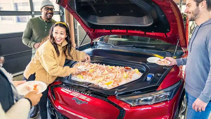 Ford тепер стягує додаткову плату за передній багажник в авто