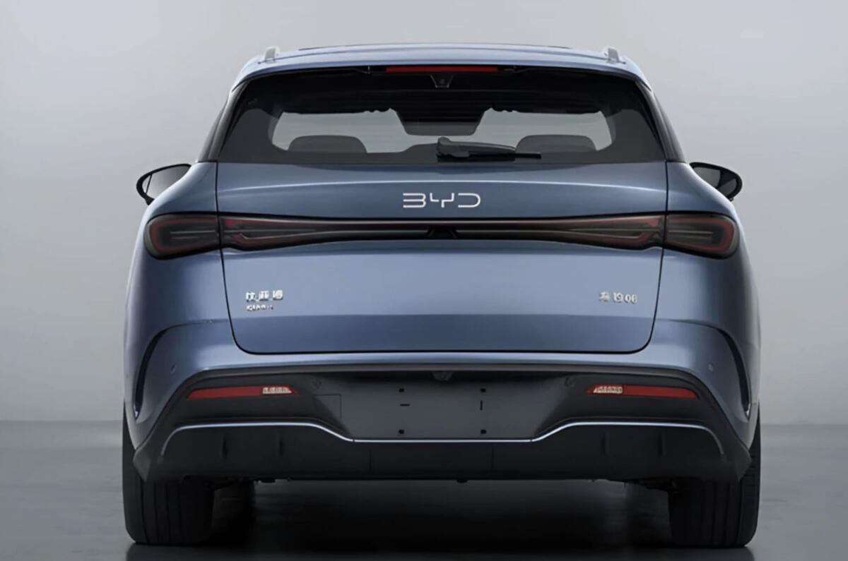 Новий гібридний універсал BYD Seal 06 DM-i &mdash; запас ходу від Києва до Амстердама за ціною від $15 300